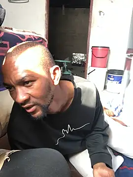 MKbesxxx online show from 05/17/26, 12:34