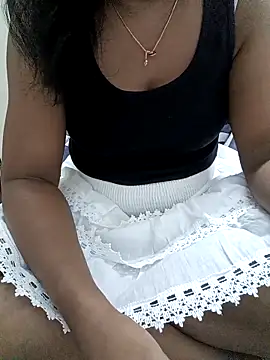 Tamil Vishalini online show from 03/16/26, 08:40