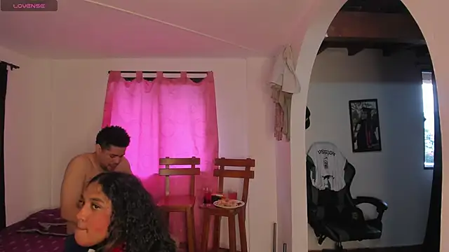 Snapshot of madisonbrunette chatting on 01/18/26, 09:51 madisonbrunette online show from 01/18/26, 09:51