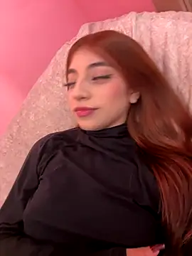 Snapshot of NickyBelmonth chatting on 11/14/25, 04:28 NickyBelmonth online show from 11/14/25, 04:28