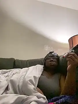 Snapshot of DamnBubbles chatting on 01/21/25, 07:04 DamnBubbles online show from 01/21/25, 07:04