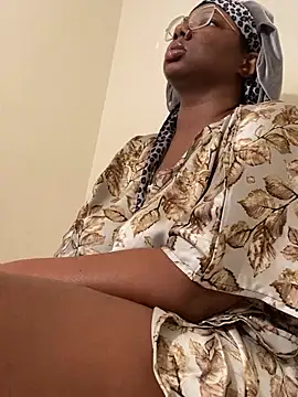 Snapshot of DamnBubbles chatting on 03/20/25, 04:51 DamnBubbles online show from 03/20/25, 04:51