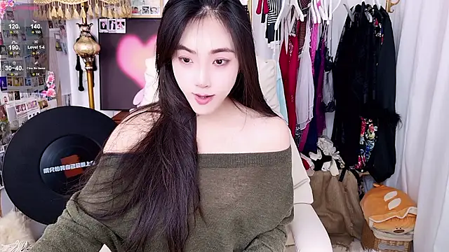 Snapshot of xiaotiantian-76 chatting on 01/19/26, 03:32 xiaotiantian-76 online show from 01/19/26, 03:32