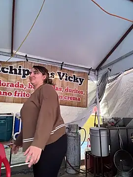 mamifresita online show from 12/17/25, 10:16