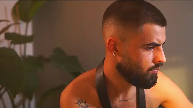 Snapshot of HairyRobxxx chatting on 09/24/25, 03:15 HairyRobxxx online show from 09/24/25, 03:15