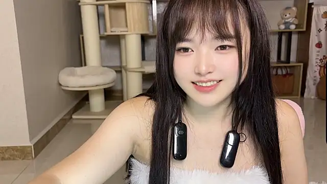 Chenjing0 online show from 10/05/25, 02:26