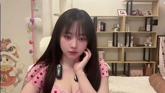 Chenjing0 online show from 02/04/26, 12:44