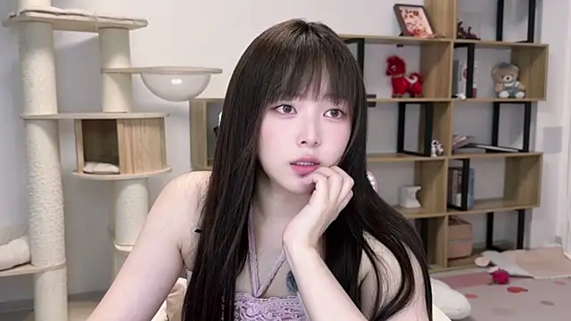 Chenjing0 online show from 05/18/26, 12:33