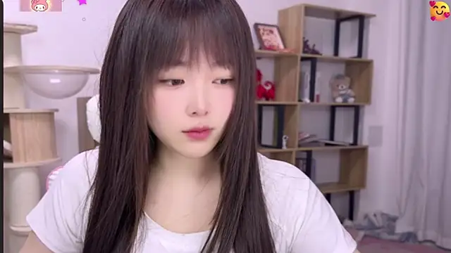 Snapshot of Chenjing0 chatting on 06/11/26, 02:04 Chenjing0 online show from 06/11/26, 02:04