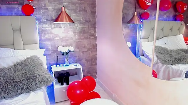 Scarlet lace online show from 02/15/25, 10:31