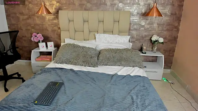 Scarlet lace online show from 03/06/25, 08:16