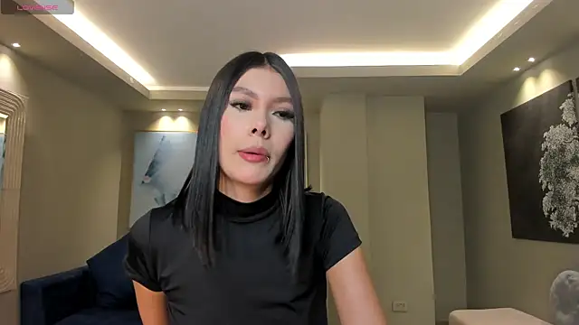 NiaSalvatore online show from 10/09/25, 06:50