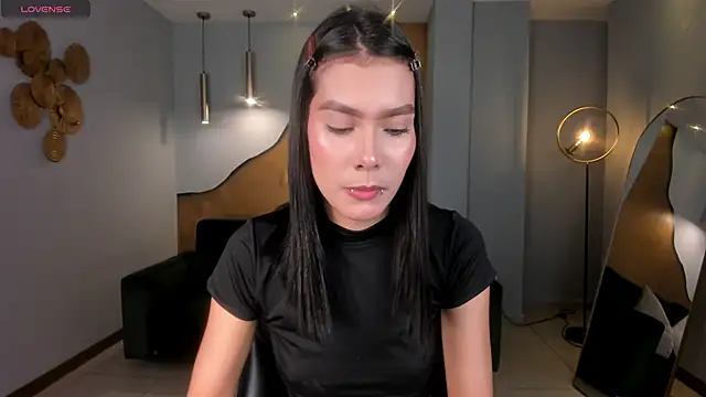 NiaSalvatore online show from 02/06/26, 03:22