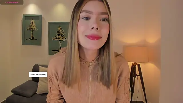 Snapshot of NiaSalvatore chatting on 05/20/26, 11:16 NiaSalvatore online show from 05/20/26, 11:16