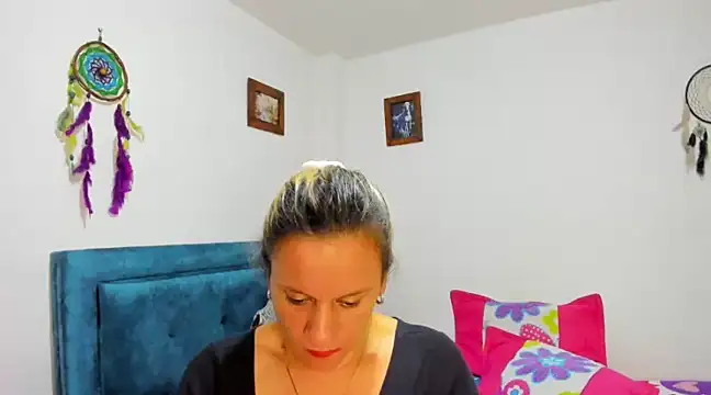 sofi saliva2511 online show from 03/02/25, 12:09