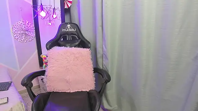 katy handerson online show from 02/06/25, 07:51