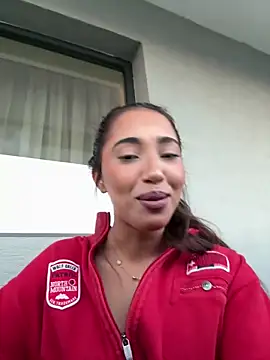 Snapshot of miaceleste chatting on 09/15/25, 04:18 miaceleste online show from 09/15/25, 04:18