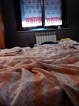 Snapshot of HueingChamber4352 chatting on 09/13/25, 06:13 HueingChamber4352 online show from 09/13/25, 06:13