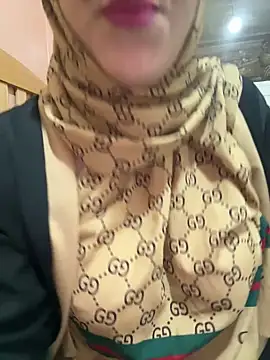 Snapshot of Sindrila_ chatting on 01/31/25, 11:13 Sindrila online show from 01/31/25, 11:13