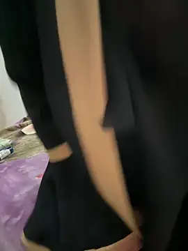 Snapshot of Sindrila_ chatting on 03/14/25, 08:49 Sindrila online show from 03/14/25, 08:49