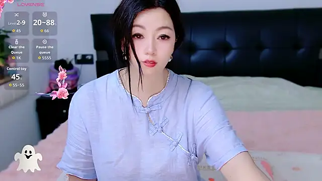 Snapshot of Mi--Manchi chatting on 06/05/26, 07:47 Mi--Manchi online show from 06/05/26, 07:47