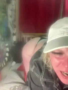 Snapshot of XxxDRAMAxxX chatting on 03/21/25, 06:05 XxxDRAMAxxX online show from 03/21/25, 06:05