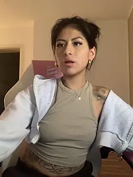 QueenFernanda online show from 01/19/25, 07:58