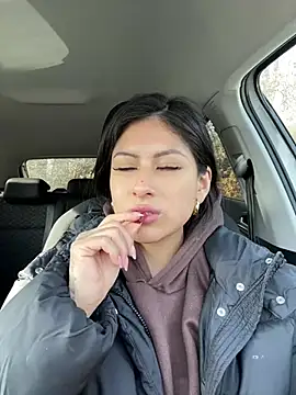 QueenFernanda online show from 01/22/25, 10:50