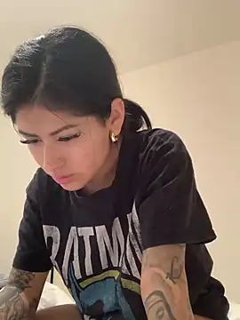 QueenFernanda online show from 02/12/25, 10:04