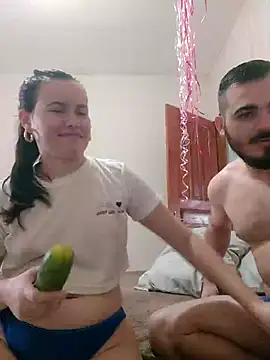 Snapshot of camillebr chatting on 02/17/25, 11:02 camillebr online show from 02/17/25, 11:02