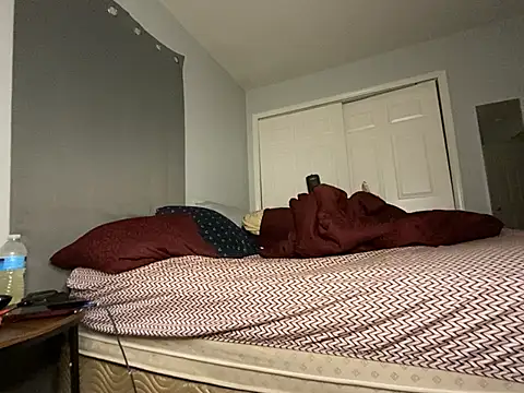 Yoshibaby2670 online show from 03/12/25, 11:53