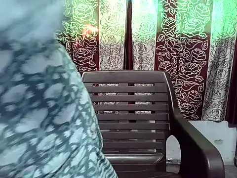 SIYA MAVI online show from 11/10/25, 07:29