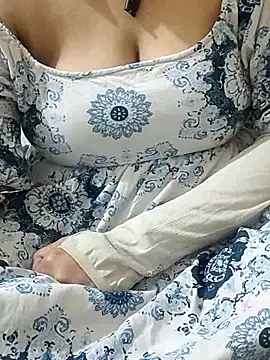 mallupriyapriya online show from 01/18/26, 09:51