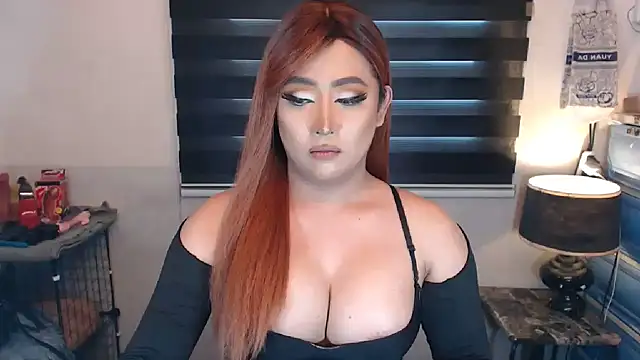 Snapshot of MistressJewel chatting on 02/04/25, 02:07 MistressJewel online show from 02/04/25, 02:07