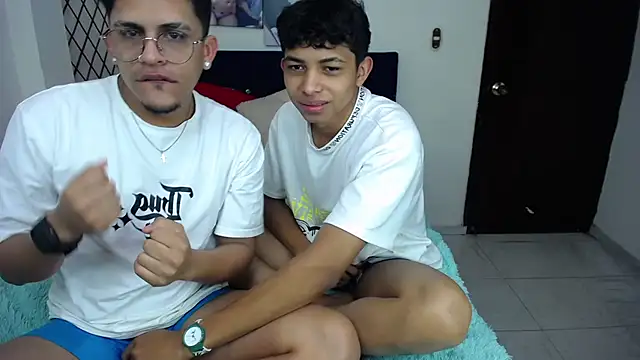 twinkmilk  online show from 02/11/25, 11:54