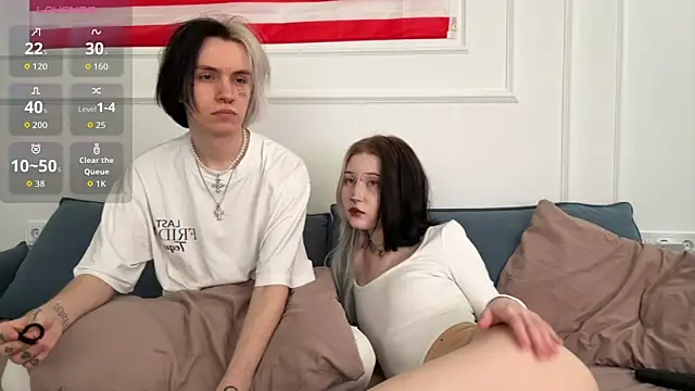 Snapshot of VeryRare_TwinS chatting on 03/26/26, 02:39 VeryRare TwinS online show from 03/26/26, 02:39