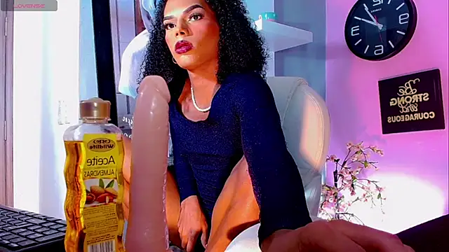 Diva Smith02 online show from 01/15/25, 05:47