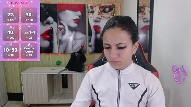 Anniee x online show from 01/18/25, 11:43