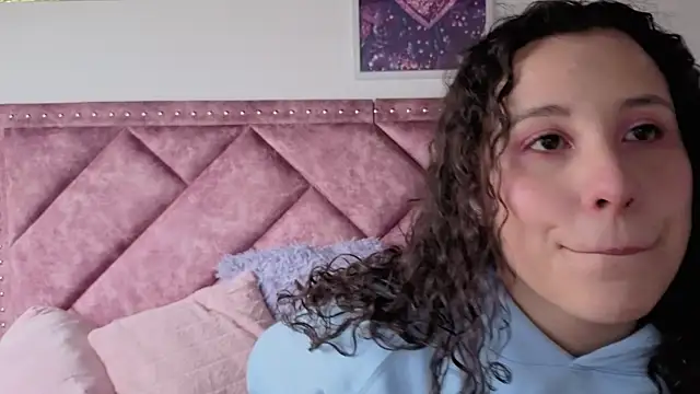 Charlotte  Miller online show from 09/15/25, 11:32