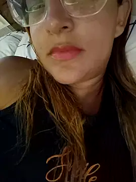 AliceRuivinha2 online show from 02/24/25, 09:09