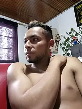 Snapshot of MILLER-LOVE chatting on 01/13/25, 09:31 MILLER-LOVE online show from 01/13/25, 09:31