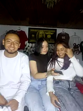 Snapshot of MILLER-LOVE chatting on 02/11/25, 05:05 MILLER-LOVE online show from 02/11/25, 05:05