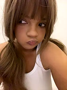 Snapshot of AwkwardJasminee chatting on 11/23/25, 12:38 AwkwardJasminee online show from 11/23/25, 12:38