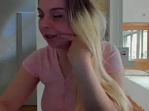 HappyIva online show from 01/21/25, 11:02