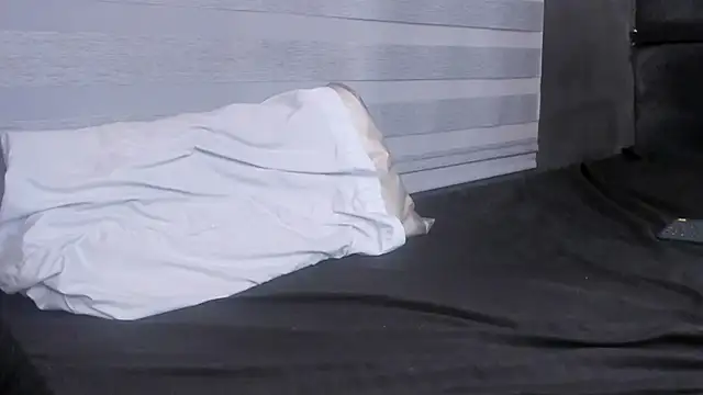 Snapshot of adam_piarse01 chatting on 03/12/25, 09:02 adam piarse01 online show from 03/12/25, 09:02