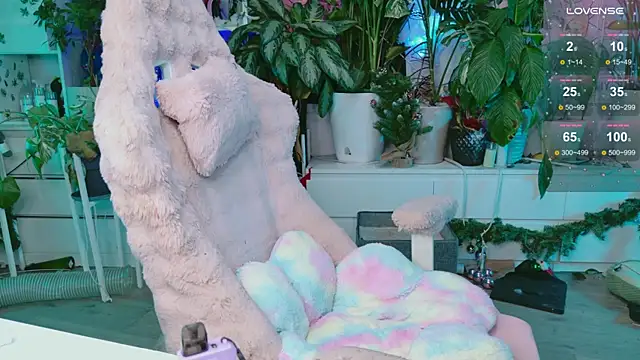 Snapshot of cutelittlepuff chatting on 01/11/26, 05:56 cutelittlepuff online show from 01/11/26, 05:56