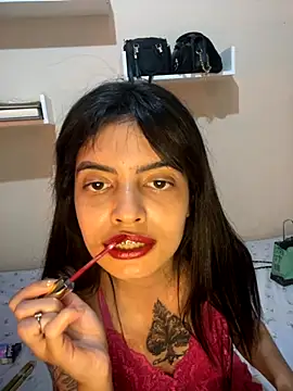 LawrencyLarry online show from 12/04/25, 11:24