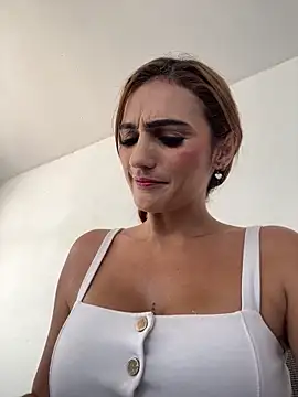 Samantha bigboobs online show from 02/17/25, 08:36