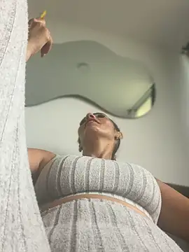 Samantha bigboobs online show from 05/31/26, 06:20