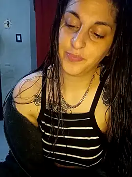 Camilita0 online show from 11/05/25, 09:20